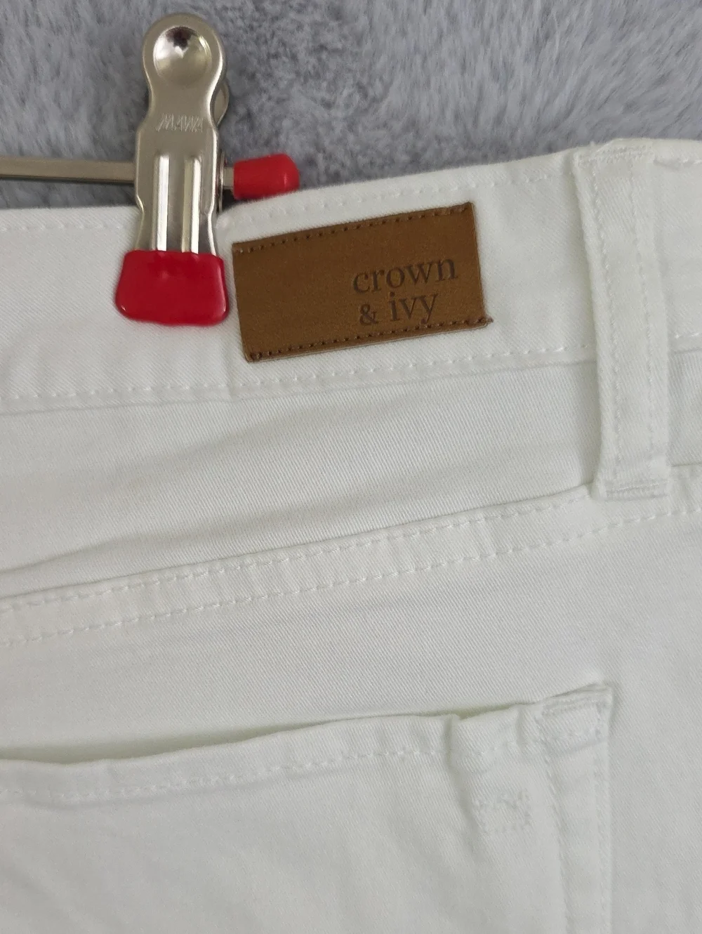 crown & ivy White Frayed Hem Denim Shorts